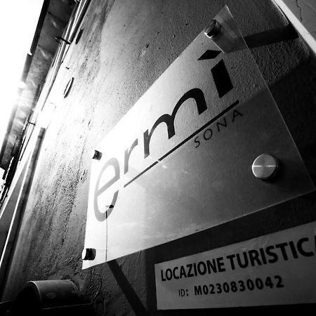 Ermi Hotel Sona Bagian luar foto