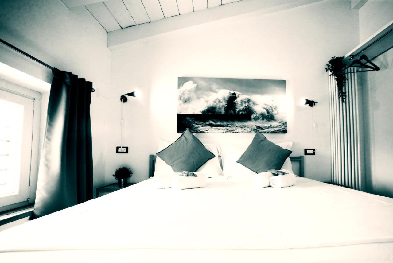 Ermi Hotel Sona Bagian luar foto