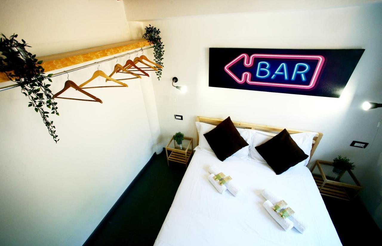 Ermi Hotel Sona Bagian luar foto
