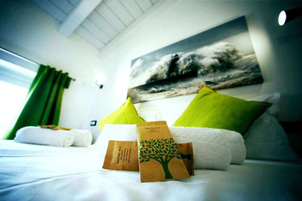 Ermi Hotel Sona Bagian luar foto